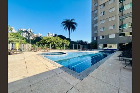 Apartamento para alugar com 115m², 4 quartos e 2 vagas