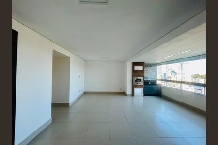 Apartamento para alugar com 115m², 4 quartos e 2 vagas