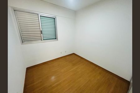 Apartamento para alugar com 115m², 4 quartos e 2 vagas