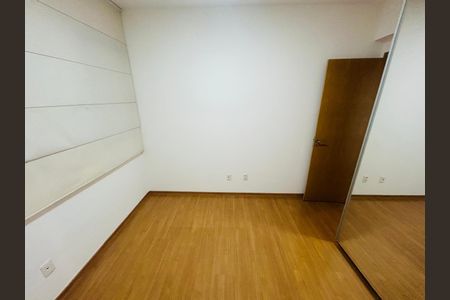 Apartamento para alugar com 115m², 4 quartos e 2 vagas