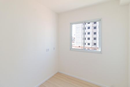 Quarto 1 de apartamento para alugar com 2 quartos, 35m² em Vila Sul Americana, Carapicuíba