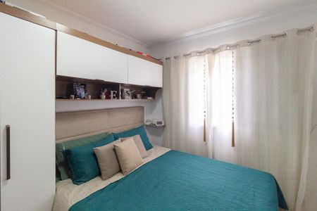 Quarto 2 de apartamento para alugar com 2 quartos, 47m² em Ayrosa, Osasco