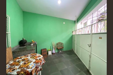 Casa à venda com 140m², 2 quartos e sem vaga