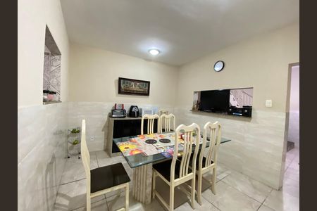 Casa à venda com 140m², 2 quartos e sem vaga