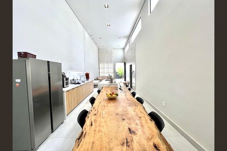 Casa à venda com 500m², 3 quartos e 5 vagas Casa à venda com 500m², 3 quartos e 5 vagasCozinha