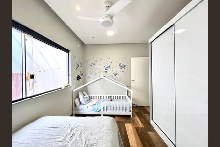 Quarto 2 de casa à venda com 3 quartos, 500m² em Trevo, Belo Horizonte