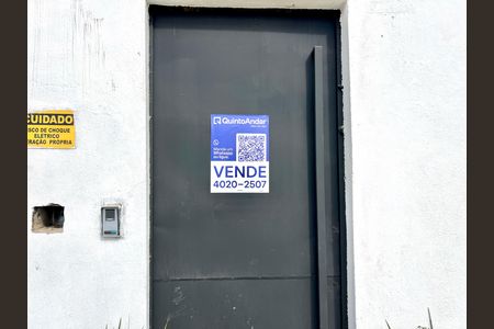 Casa à venda com 500m², 3 quartos e 5 vagas Casa à venda com 500m², 3 quartos e 5 vagasPlaca QuintoAndar