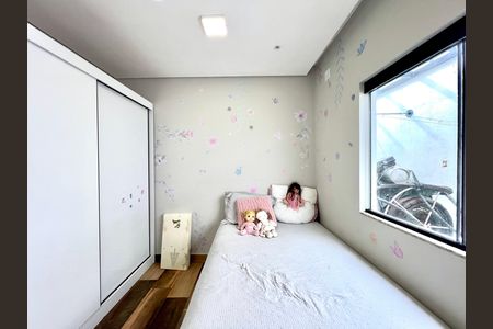 Casa à venda com 500m², 3 quartos e 5 vagas Casa à venda com 500m², 3 quartos e 5 vagasQuarto 2