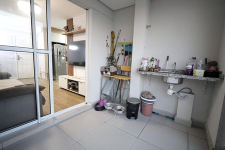 Apartamento à venda com 68m², 2 quartos e 1 vagaSacada