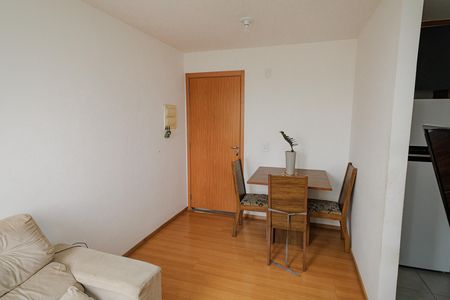 Apartamento para alugar com 50m², 2 quartos e 1 vaga Apartamento para alugar com 50m², 2 quartos e 1 vagaSala