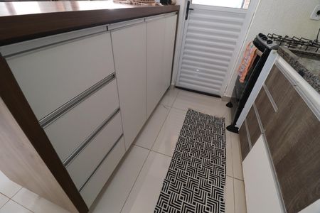 Casa de condomínio para alugar com 48m², 2 quartos e 2 vagasCozinha