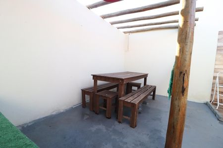 Casa de condomínio para alugar com 48m², 2 quartos e 2 vagasVaranda