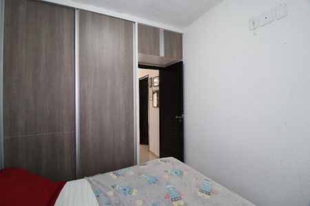 Quarto 1 de casa de condomínio para alugar com 2 quartos, 48m² em Aclimação, Uberlândia