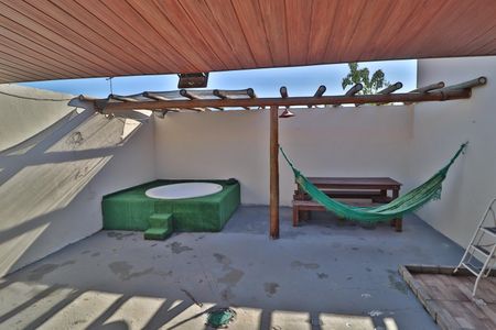 Casa de condomínio para alugar com 48m², 2 quartos e 2 vagasVaranda