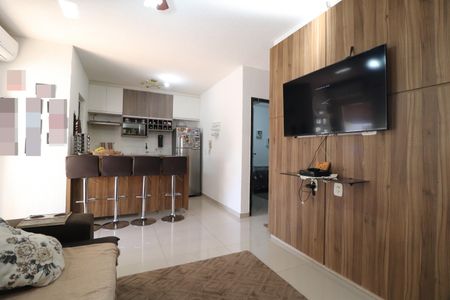 Casa de condomínio para alugar com 48m², 2 quartos e 2 vagasSala