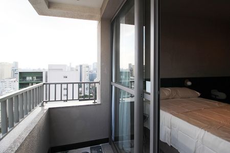 Studio para alugar com 28m², 1 quarto e sem vaga Studio para alugar com 28m², 1 quarto e sem vagaVaranda