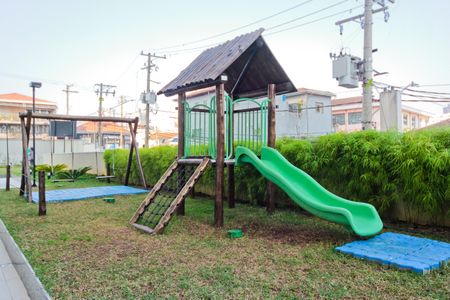 Apartamento para alugar com 52m², 2 quartos e 1 vaga Apartamento para alugar com 52m², 2 quartos e 1 vagaÁrea comum - Playground