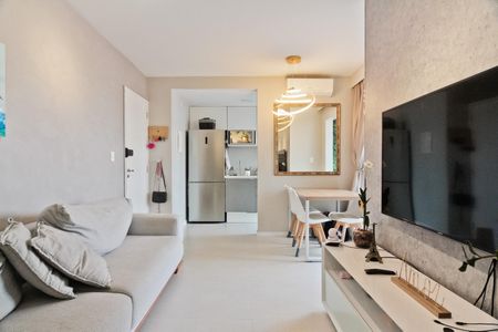 Sala de apartamento para alugar com 2 quartos, 52m² em Chora Menino, São Paulo