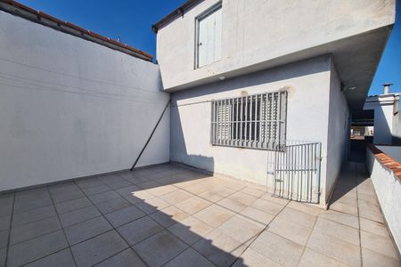 Casa à venda com 206m², 3 quartos e 2 vagas Casa à venda com 206m², 3 quartos e 2 vagasQuintal
