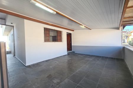 Casa à venda com 206m², 3 quartos e 2 vagas Casa à venda com 206m², 3 quartos e 2 vagasVaranda quarto 3