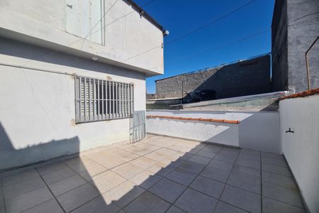 Casa à venda com 206m², 3 quartos e 2 vagas Casa à venda com 206m², 3 quartos e 2 vagasQuintal