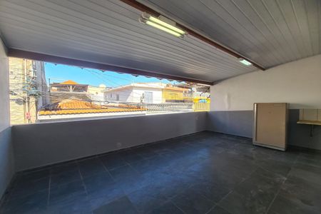 Casa à venda com 206m², 3 quartos e 2 vagas Casa à venda com 206m², 3 quartos e 2 vagasVaranda quarto 3