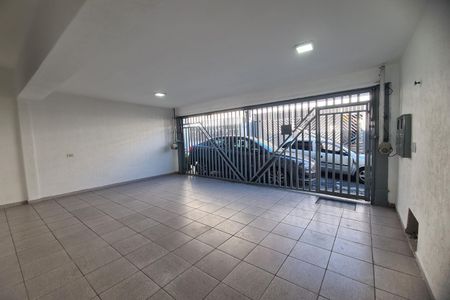 Casa à venda com 206m², 3 quartos e 2 vagas Casa à venda com 206m², 3 quartos e 2 vagasGaragem