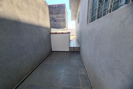 Casa à venda com 206m², 3 quartos e 2 vagas Casa à venda com 206m², 3 quartos e 2 vagasVaranda quarto 3