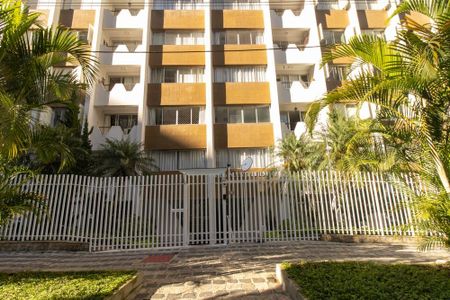 Apartamento à venda com 140m², 4 quartos e 2 vagas Apartamento à venda com 140m², 4 quartos e 2 vagasFachada do Condominio