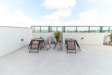 Apartamento à venda com 36m², 1 quarto e sem vaga Apartamento à venda com 36m², 1 quarto e sem vagaTerraço
