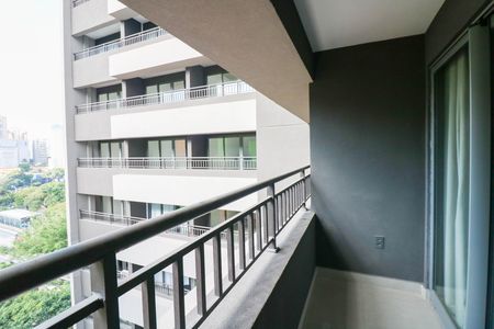Varanda de kitnet/studio para alugar com 1 quarto, 22m² em Jardim das Acacias, São Paulo