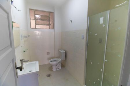 Banheiro de apartamento à venda com 1 quarto, 70m² em Centro, Niterói
