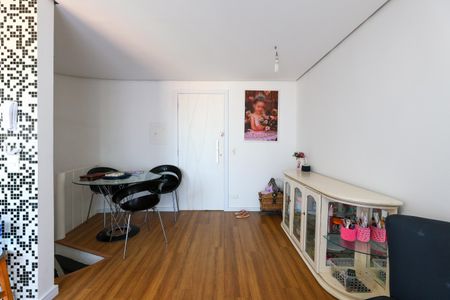 Apartamento à venda com 60m², 1 quarto e 1 vaga Apartamento à venda com 60m², 1 quarto e 1 vagaSala