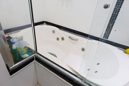 Apartamento à venda com 60m², 1 quarto e 1 vaga Apartamento à venda com 60m², 1 quarto e 1 vagaBanheiro