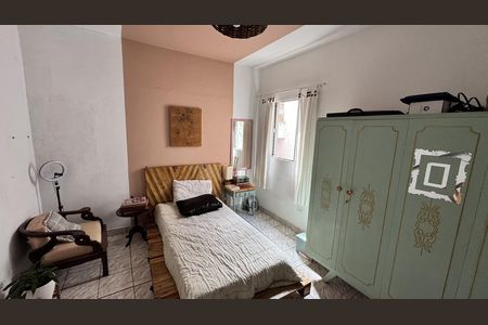 Casa à venda com 125m², 4 quartos e 2 vagas Casa à venda com 125m², 4 quartos e 2 vagasQuarto