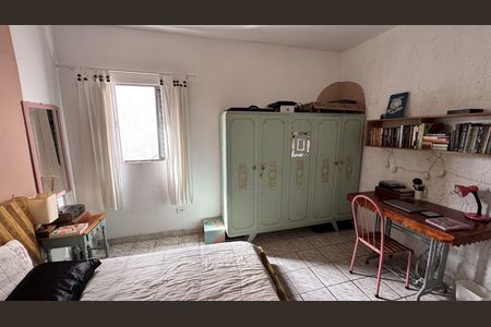 Casa à venda com 125m², 4 quartos e 2 vagas Casa à venda com 125m², 4 quartos e 2 vagasQuarto