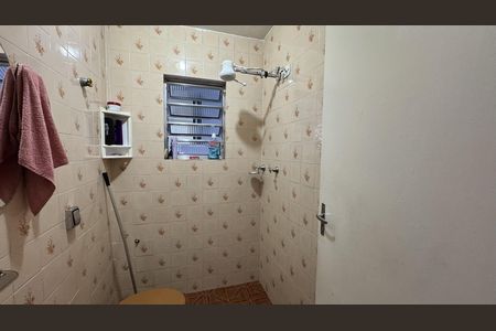 Casa à venda com 125m², 4 quartos e 2 vagas Casa à venda com 125m², 4 quartos e 2 vagasBanheiro