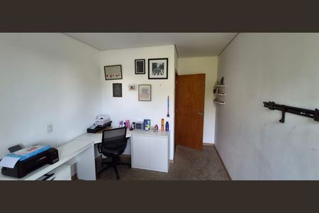 Casa de condomínio para alugar com 300m², 4 quartos e 2 vagas Casa de condomínio para alugar com 300m², 4 quartos e 2 vagasQuarto