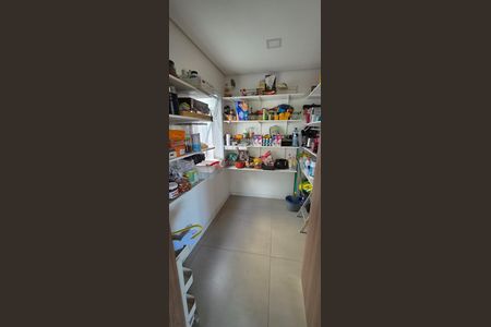 Casa de condomínio para alugar com 300m², 4 quartos e 2 vagas Casa de condomínio para alugar com 300m², 4 quartos e 2 vagasDispensa