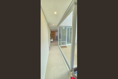 Casa de condomínio para alugar com 300m², 4 quartos e 2 vagas Casa de condomínio para alugar com 300m², 4 quartos e 2 vagasBanheiro