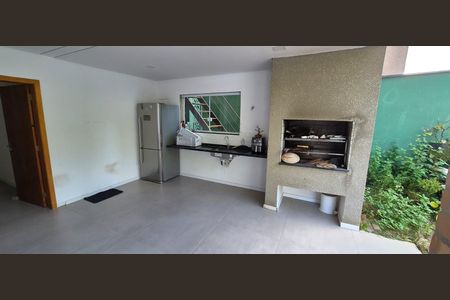 Casa de condomínio para alugar com 300m², 4 quartos e 2 vagas Casa de condomínio para alugar com 300m², 4 quartos e 2 vagasÁrea externa