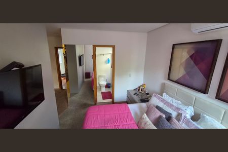 Casa de condomínio para alugar com 300m², 4 quartos e 2 vagas Casa de condomínio para alugar com 300m², 4 quartos e 2 vagasQuarto