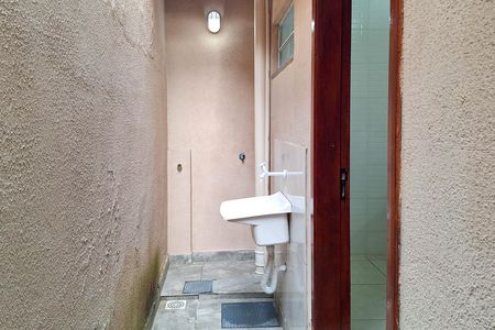 Casa para alugar com 50m², 1 quarto e sem vagaÁrea de Serviço