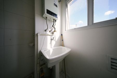Apartamento à venda com 60m², 2 quartos e 1 vaga Apartamento à venda com 60m², 2 quartos e 1 vagaCozinha e Área de Serviço