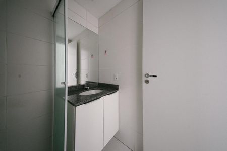 Apartamento à venda com 60m², 2 quartos e 1 vaga Apartamento à venda com 60m², 2 quartos e 1 vagaBanheiro
