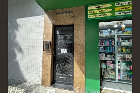 Apartamento para alugar com 66m², 2 quartos e sem vagaFachada