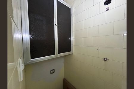 Apartamento para alugar com 66m², 2 quartos e sem vagaBanheiro de serviço