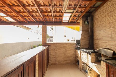 Casa de condomínio à venda com 75m², 2 quartos e 1 vagaChurrasqueira