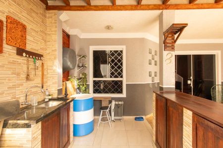 Casa de condomínio à venda com 75m², 2 quartos e 1 vagaChurrasqueira