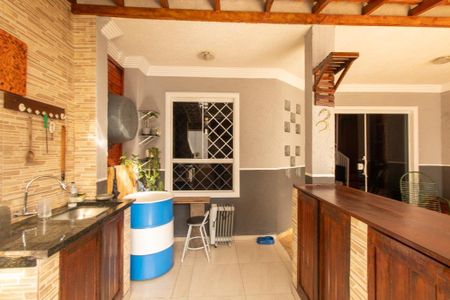 Casa de condomínio à venda com 75m², 2 quartos e 1 vagaChurrasqueira